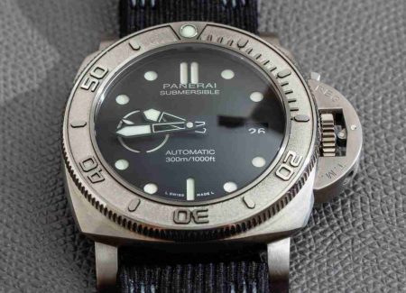 Guide of Swiss Officine Panerai Submersible Mike Horn Edition PAM00984 Replica