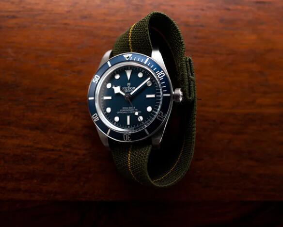 Discussing of Tudor Black Bay Fifty-Eight Navy Blue And New Partnership With French Navy 3