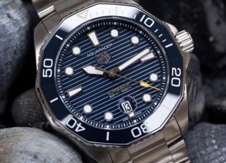 Buying Guide of Replica TAG Heuer Aquaracer 300 Blue Dial 43mm Stainless Steel Watch 2